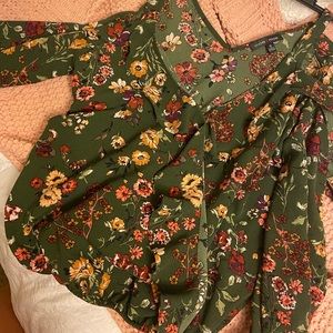 Shoulder-less top! PERFECT for fall!